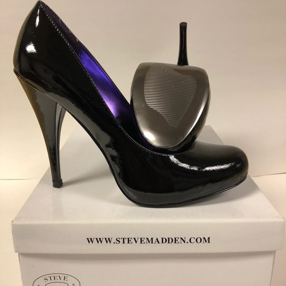Black Patent Stilettos Steve Madden NWT 9M